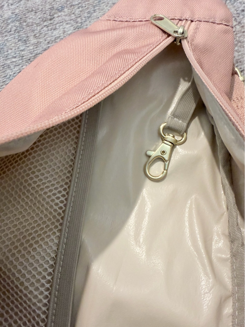 Canvelle Contour Sling Bag in Terracotta Blush – Gold Hardware - Picture 10 of 10
